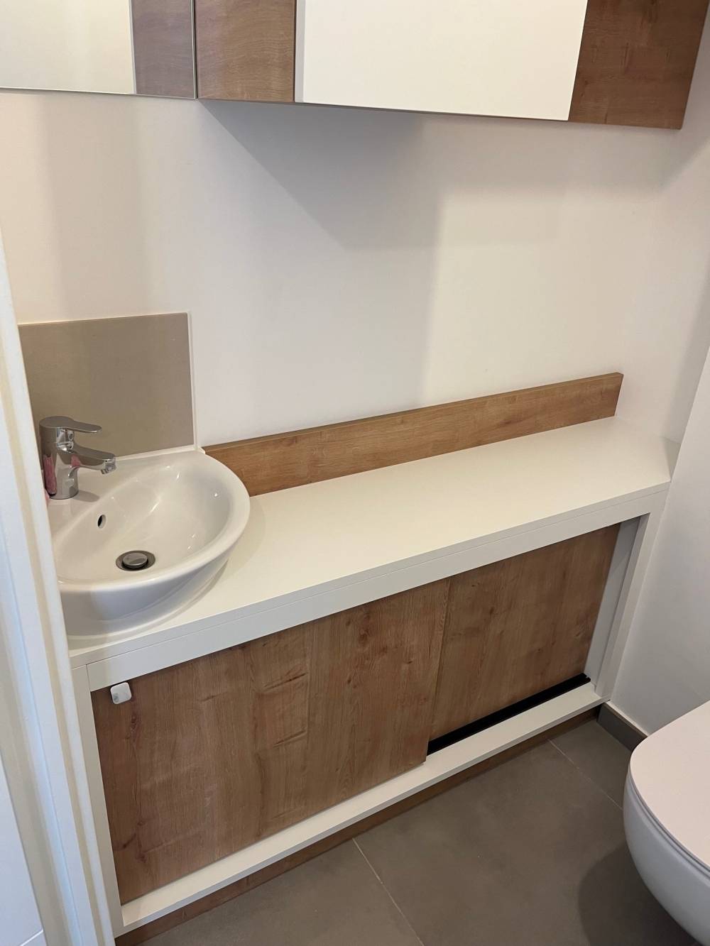 DECO 28