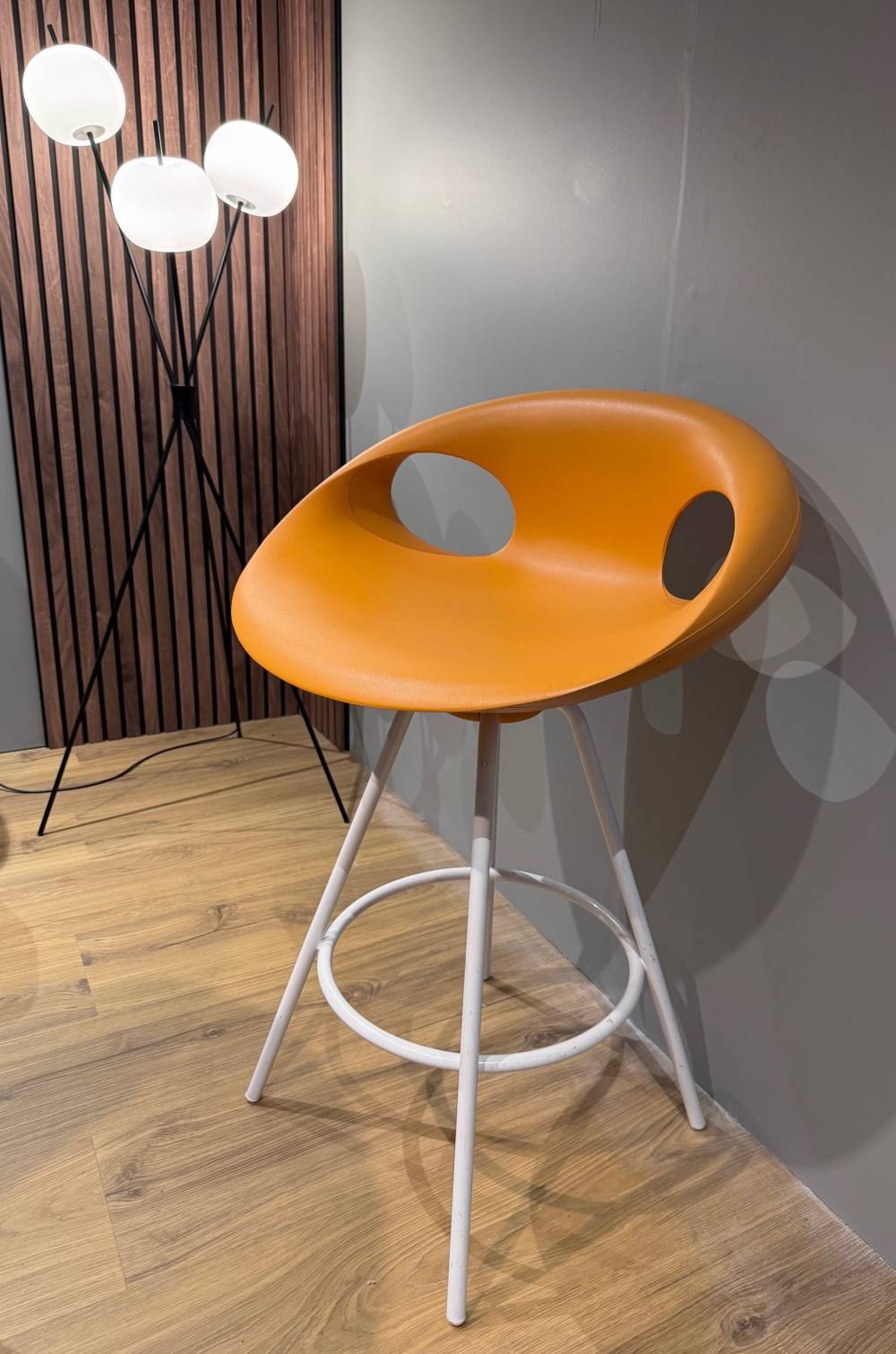 TABOURET UP 1